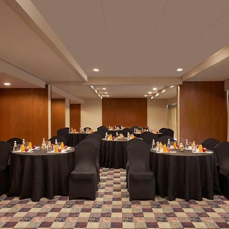 Готель Courtyard By Marriott Гайдарабад Екстер'єр фото Meeting room