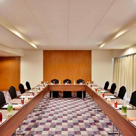 Готель Courtyard By Marriott Гайдарабад Екстер'єр фото Meeting room