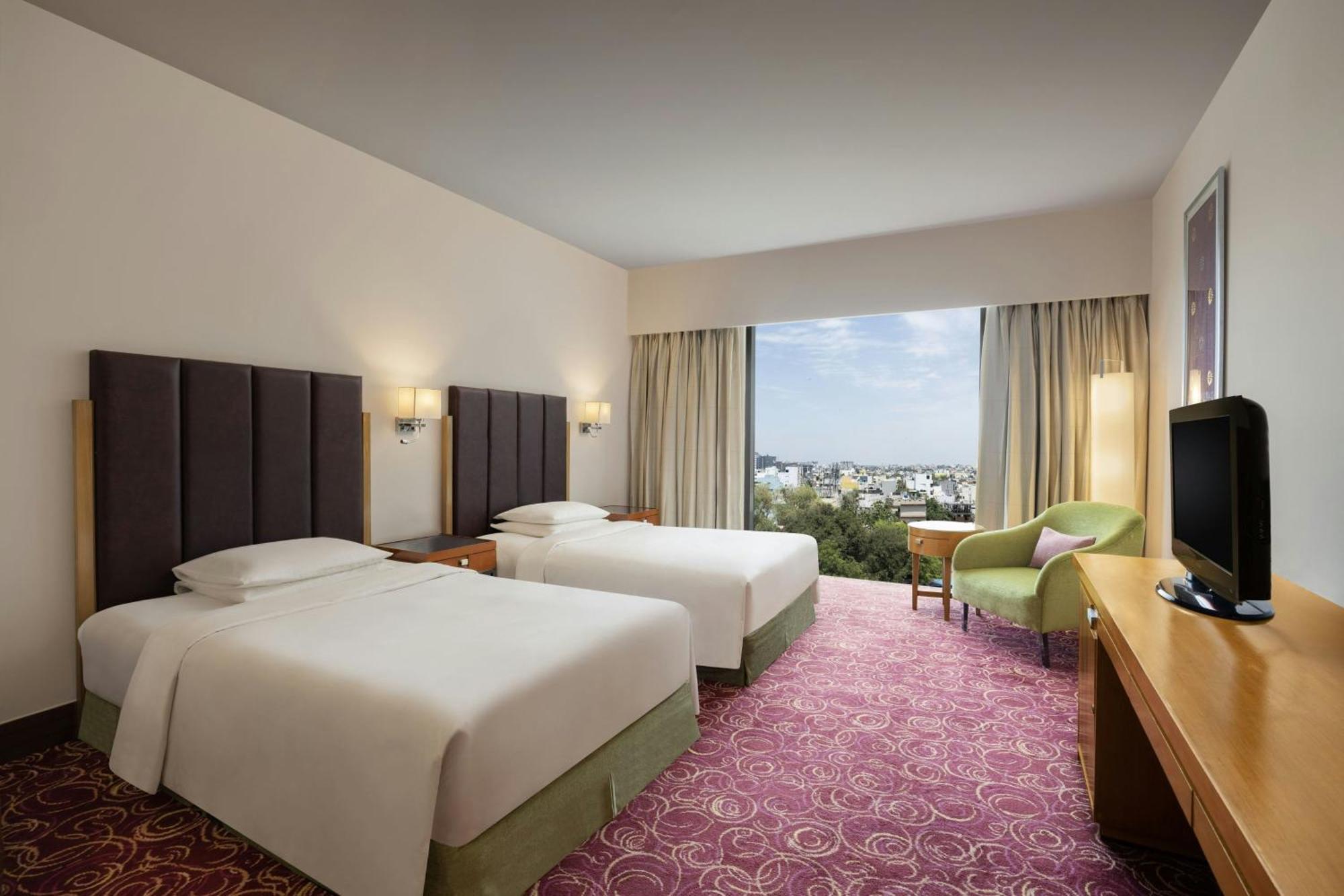 Готель Courtyard By Marriott Гайдарабад Екстер'єр фото Deluxe Room