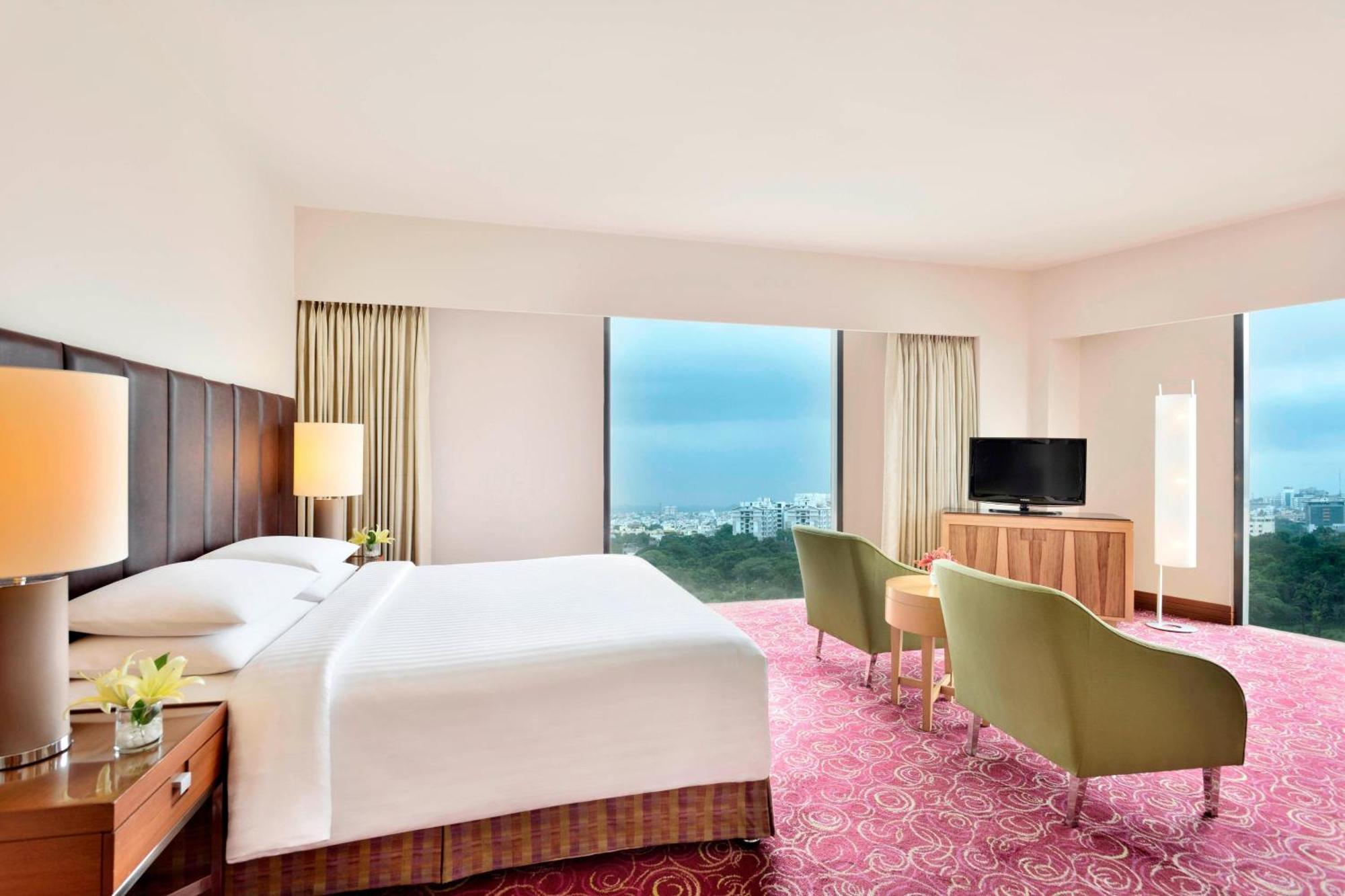 Готель Courtyard By Marriott Гайдарабад Екстер'єр фото Deluxe Suite